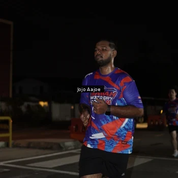 Runner Photo 6057416