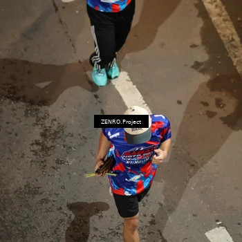 Runner Photo 6057501
