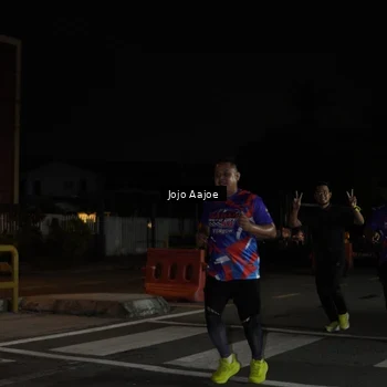 Runner Photo 6057573