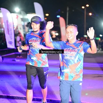 Runner Photo 6057806