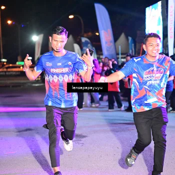 Runner Photo 6057835