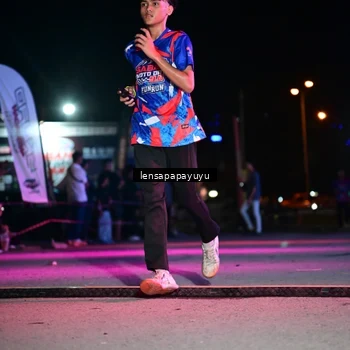Runner Photo 6057884