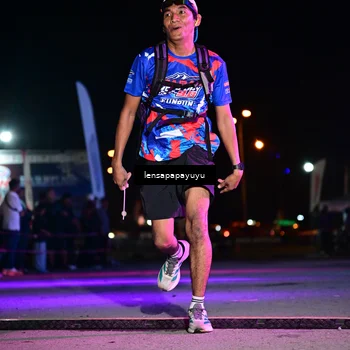 Runner Photo 6057925