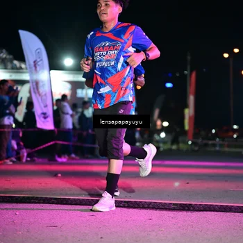 Runner Photo 6057954
