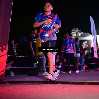 Runner Photo 6058014