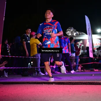 Runner Photo 6058016
