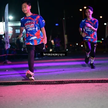 Runner Photo 6058062