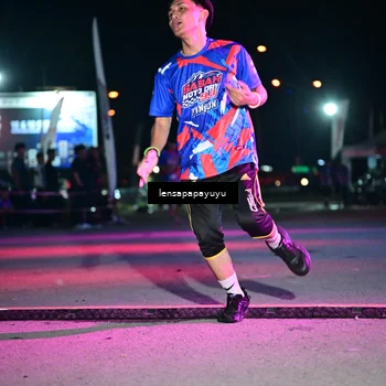 Runner Photo 6058075