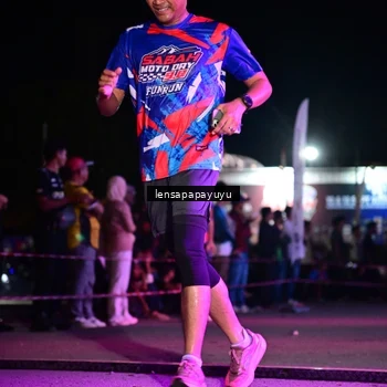 Runner Photo 6058086