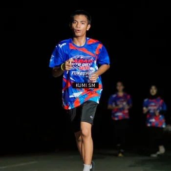 Runner Photo 6058111