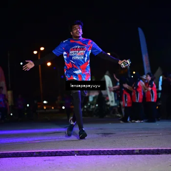 Runner Photo 6058175
