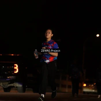 Runner Photo 6058248