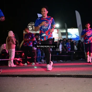 Runner Photo 6058262