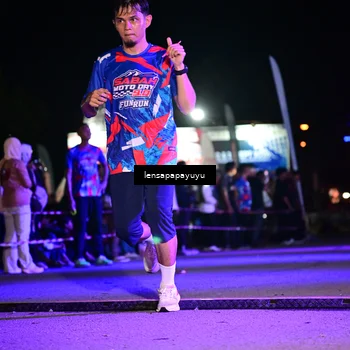 Runner Photo 6058275