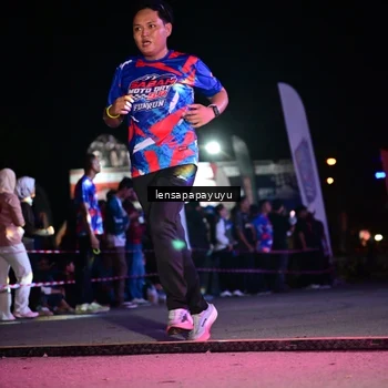 Runner Photo 6058298