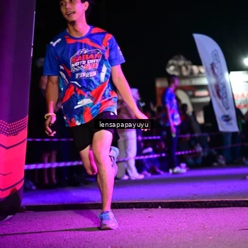 Runner Photo 6058362