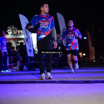 Runner Photo 6058374
