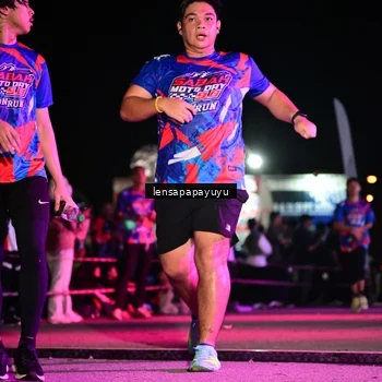 Runner Photo 6058410