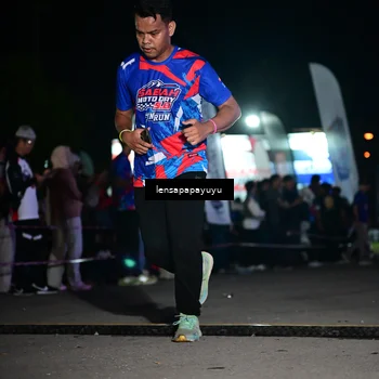 Runner Photo 6058478