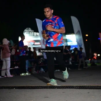 Runner Photo 6058484