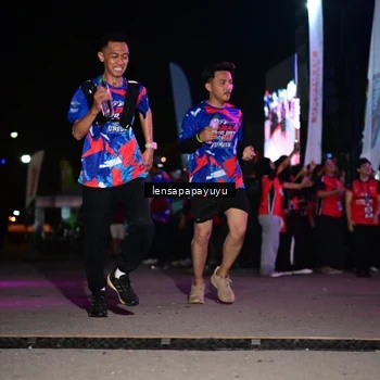 Runner Photo 6058488