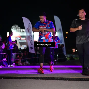 Runner Photo 6058543