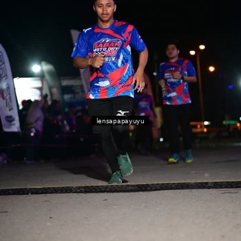 Runner Photo 6058603
