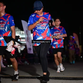 Runner Photo 6058657