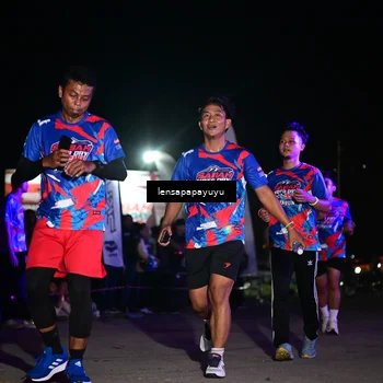 Runner Photo 6058726
