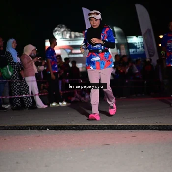 Runner Photo 6058769