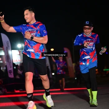 Runner Photo 6058772