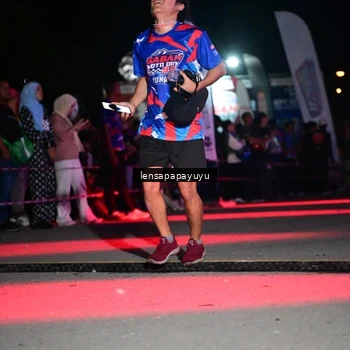 Runner Photo 6058777