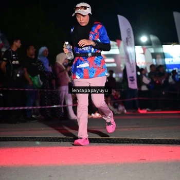 Runner Photo 6058782