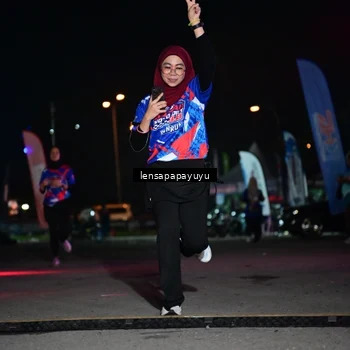 Runner Photo 6058823