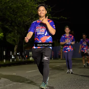 Runner Photo 6058847