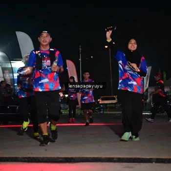 Runner Photo 6058870