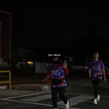 Runner Photo 6058878