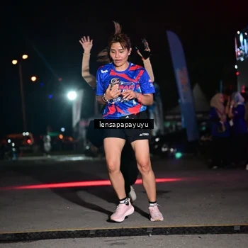 Runner Photo 6058908