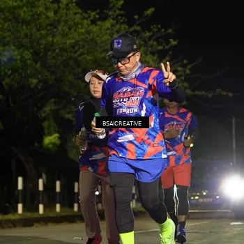 Runner Photo 6058921