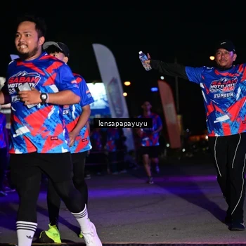 Runner Photo 6058944