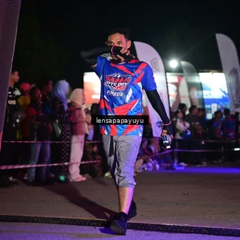 Runner Photo 6058950