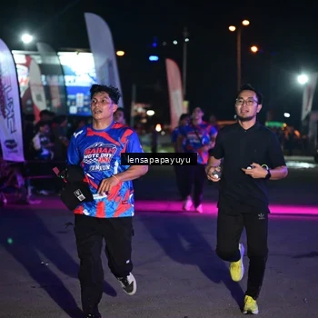 Runner Photo 6058986