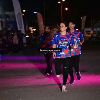 Runner Photo 6059008