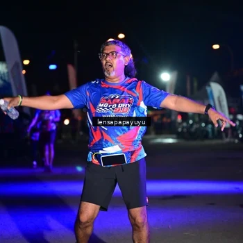 Runner Photo 6059031