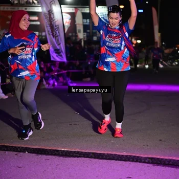 Runner Photo 6059094