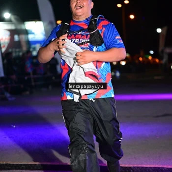 Runner Photo 6059145