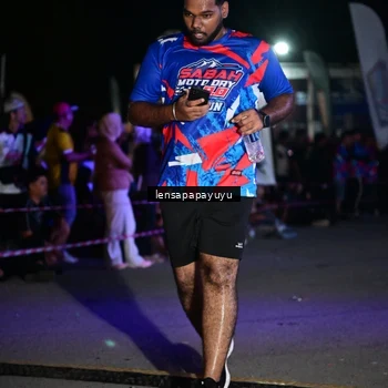 Runner Photo 6059154