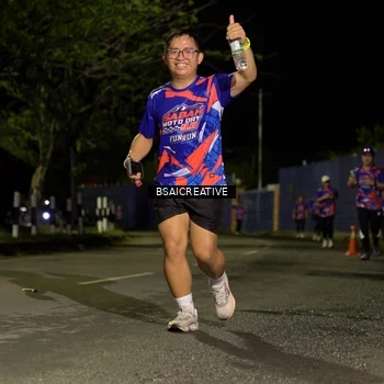 Runner Photo 6059158
