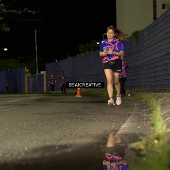 Runner Photo 6059216