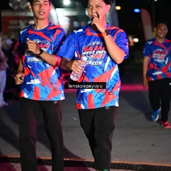 Runner Photo 6059234